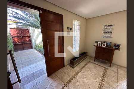 Casa para alugar com 320m², 5 quartos e 3 vagasHall de entrada