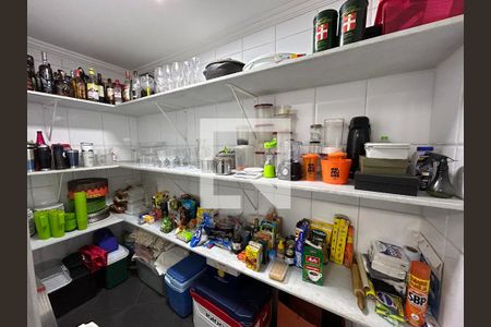 Casa para alugar com 320m², 5 quartos e 3 vagasDespensa