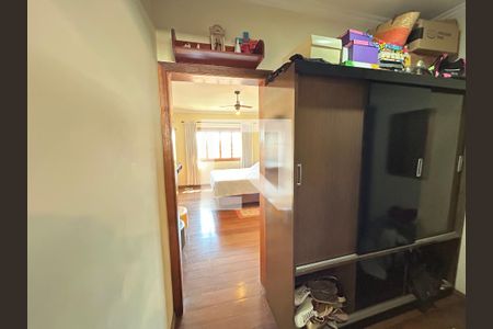 Casa para alugar com 320m², 5 quartos e 3 vagasCloset da suíte 2