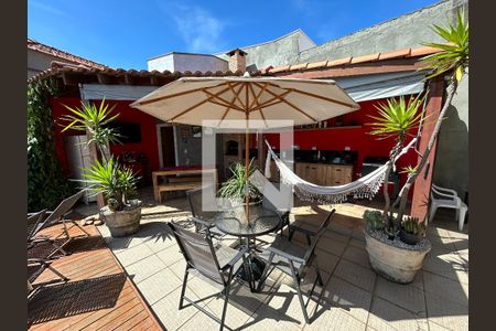 Casa para alugar com 320m², 5 quartos e 3 vagasChurrasqueira