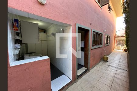 Casa para alugar com 320m², 5 quartos e 3 vagasLavanderia