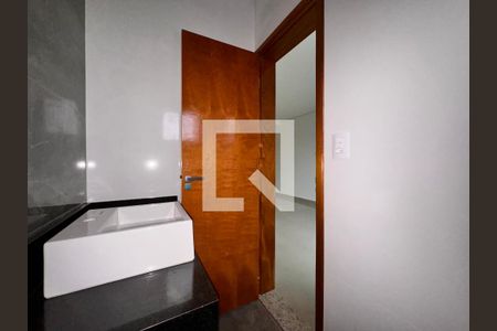 Casa à venda com 200m², 3 quartos e 4 vagasLavabo