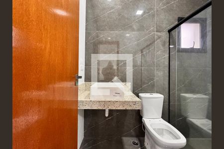 Casa à venda com 200m², 3 quartos e 4 vagasBanheiro da Suíte 3