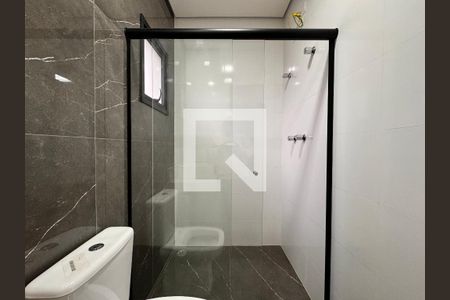 Casa à venda com 200m², 3 quartos e 4 vagasBanheiro da Suíte 3