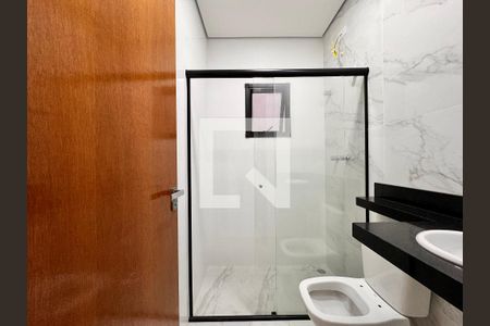 Casa à venda com 200m², 3 quartos e 4 vagasBanheiro da Suíte 1