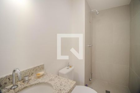 Apartamento à venda com 65m², 2 quartos e 1 vaga Apartamento à venda com 65m², 2 quartos e 1 vagaBanheiro Social