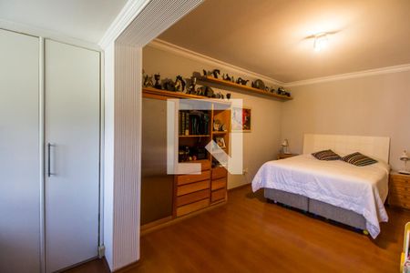 Casa de condomínio para alugar com 385m², 4 quartos e 3 vagas Casa de condomínio para alugar com 385m², 4 quartos e 3 vagasSuíte 4