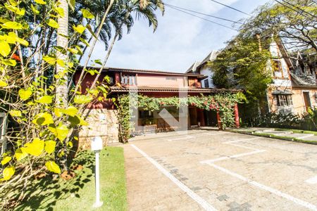 Casa de condomínio para alugar com 385m², 4 quartos e 3 vagas Casa de condomínio para alugar com 385m², 4 quartos e 3 vagasGaragem