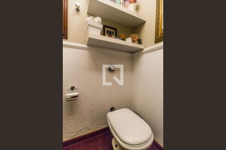 Casa de condomínio para alugar com 385m², 4 quartos e 3 vagas Casa de condomínio para alugar com 385m², 4 quartos e 3 vagasLavabo Área gourmet