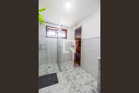 Casa de condomínio para alugar com 385m², 4 quartos e 3 vagas Casa de condomínio para alugar com 385m², 4 quartos e 3 vagasBanheiro da Suíte 4