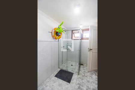 Casa de condomínio para alugar com 385m², 4 quartos e 3 vagas Casa de condomínio para alugar com 385m², 4 quartos e 3 vagasBanheiro da Suíte 4