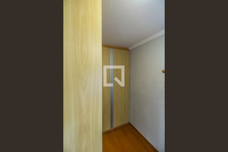 Casa de condomínio para alugar com 385m², 4 quartos e 3 vagas Casa de condomínio para alugar com 385m², 4 quartos e 3 vagasCloset da suíte 3