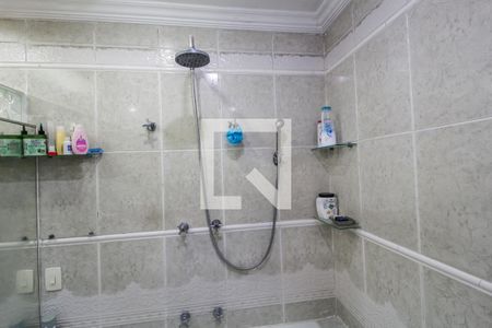 Casa de condomínio para alugar com 385m², 4 quartos e 3 vagas Casa de condomínio para alugar com 385m², 4 quartos e 3 vagasBanheiro da Suíte master