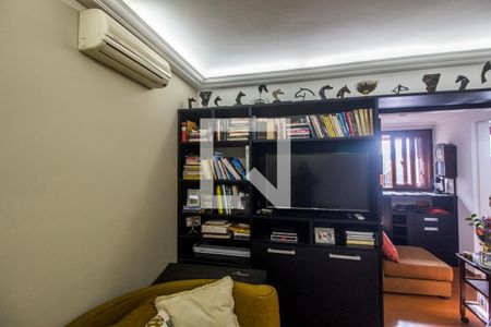 Casa de condomínio para alugar com 385m², 4 quartos e 3 vagas Casa de condomínio para alugar com 385m², 4 quartos e 3 vagasSuíte 2