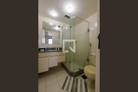 Apartamento à venda com 63m², 1 quarto e 2 vagasBanheiro Social