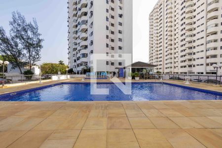 Apartamento à venda com 63m², 1 quarto e 2 vagasÁrea Comum Piscina