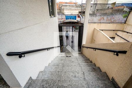 Apartamento à venda com 64m², 3 quartos e 2 vagas Apartamento à venda com 64m², 3 quartos e 2 vagasEscada de acesso