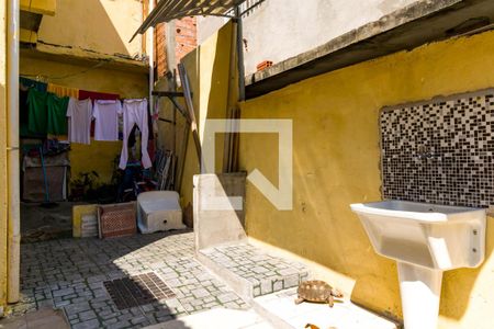 Casa para alugar com 32m², 2 quartos e 1 vagaÁrea de Serviço