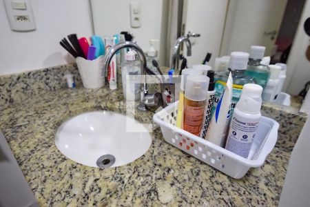 Apartamento para alugar com 59m², 2 quartos e 1 vaga Apartamento para alugar com 59m², 2 quartos e 1 vagaBanheiro do Quarto 2 (Suíte)