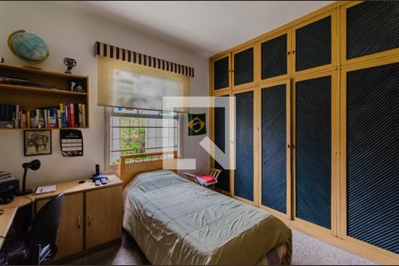 Casa à venda com 472m², 4 quartos e 3 vagasQuarto 2