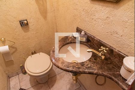 Casa à venda com 472m², 4 quartos e 3 vagasCasa 2 / banheiro