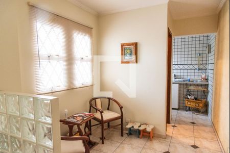 Casa à venda com 472m², 4 quartos e 3 vagasCasa 2 / sala