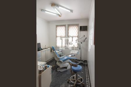 Casa à venda com 472m², 4 quartos e 3 vagasCasa 2 / quarto