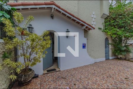 Casa à venda com 472m², 4 quartos e 3 vagasQuintal