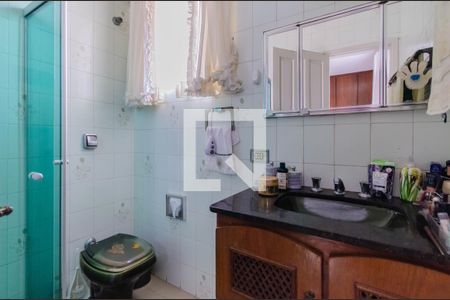 Casa à venda com 472m², 4 quartos e 3 vagasBanheiro da Suíte