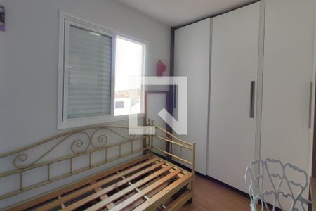 Apartamento à venda com 64m², 2 quartos e 2 vagasQuarto 2
