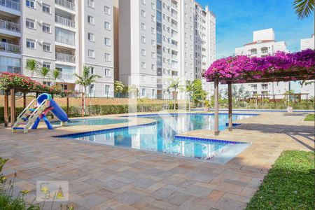 Apartamento à venda com 64m², 2 quartos e 2 vagasÁrea comum - Piscina