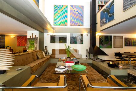 Casa à venda com 3 quartos, 650m² em Jardim Marajoara, São Paulo