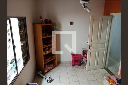 Casa à venda com 5 quartos, 251m² em Vila Prudente, São Paulo