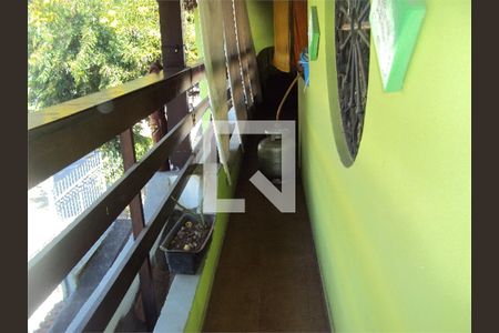 Casa à venda com 3 quartos, 220m² em Olaria, Rio de Janeiro