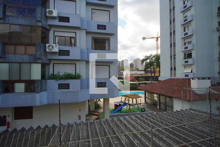 Sala - Vista de apartamento para alugar com 1 quarto, 53m² em Petrópolis, Porto Alegre