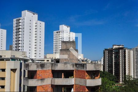 Apartamento à venda com 150m², 4 quartos e 4 vagas Apartamento à venda com 150m², 4 quartos e 4 vagasVista da Suíte 2