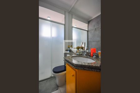 Apartamento à venda com 150m², 4 quartos e 4 vagas Apartamento à venda com 150m², 4 quartos e 4 vagasBanheiro Social