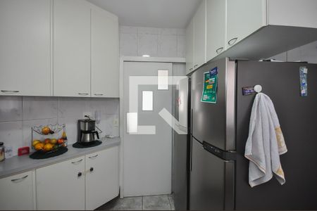 Apartamento à venda com 150m², 4 quartos e 4 vagas Apartamento à venda com 150m², 4 quartos e 4 vagasCozinha