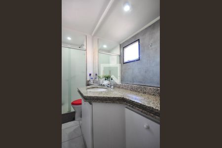 Apartamento à venda com 150m², 4 quartos e 4 vagas Apartamento à venda com 150m², 4 quartos e 4 vagasBanheiro Suíte 1