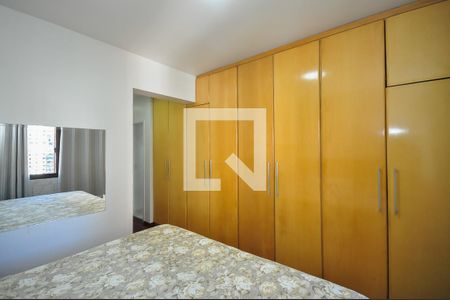 Apartamento à venda com 150m², 4 quartos e 4 vagas Apartamento à venda com 150m², 4 quartos e 4 vagasSuíte 2