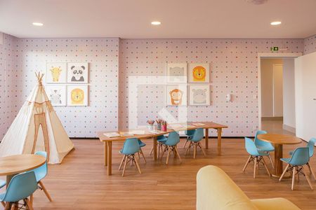 Apartamento para alugar com 95m², 3 quartos e 2 vagas Apartamento para alugar com 95m², 3 quartos e 2 vagasÁrea comum - Brinquedoteca
