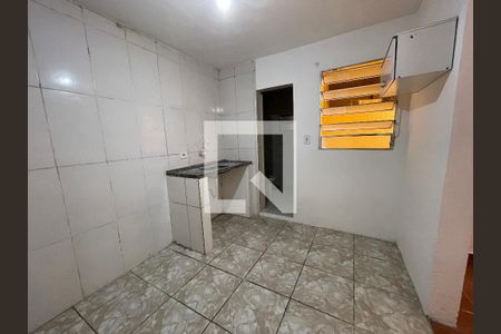 Cozinha de casa para alugar com 1 quarto, 40m² em Jardim São Jorge, São Paulo