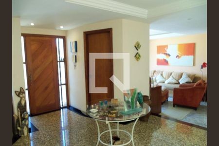 Casa à venda com 4 quartos, 510m² em Parque dos Passaros, São Bernardo do Campo