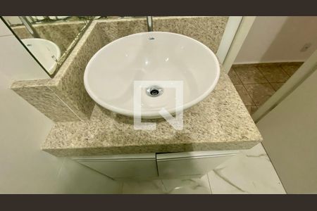 Apartamento à venda com 75m², 3 quartos e sem vagaBanheiro Social