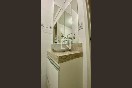 Apartamento à venda com 75m², 3 quartos e sem vagaBanheiro Social