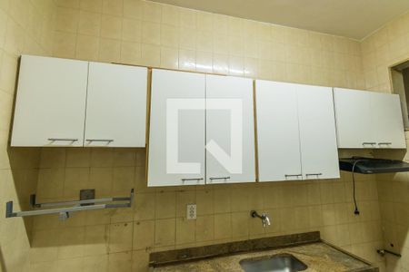 Apartamento para alugar com 60m², 2 quartos e 1 vaga Apartamento para alugar com 60m², 2 quartos e 1 vagaCozinha - Armários