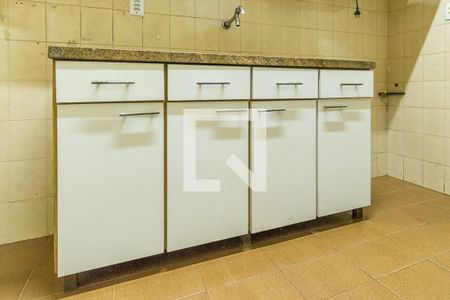 Apartamento para alugar com 60m², 2 quartos e 1 vaga Apartamento para alugar com 60m², 2 quartos e 1 vagaCozinha - Armários