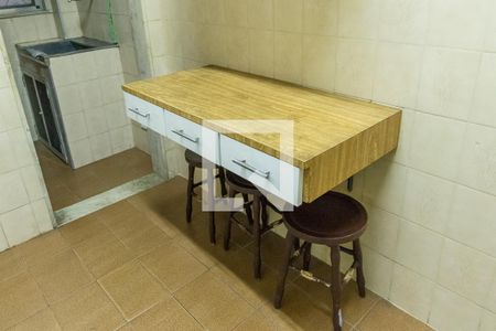 Apartamento para alugar com 60m², 2 quartos e 1 vaga Apartamento para alugar com 60m², 2 quartos e 1 vagaCozinha - Armários