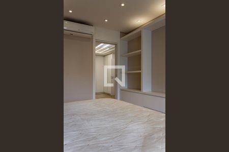 Apartamento à venda com 237m², 4 quartos e 4 vagasSuíte 1