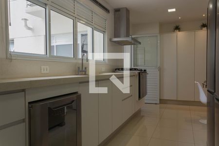 Apartamento à venda com 237m², 4 quartos e 4 vagasCozinha